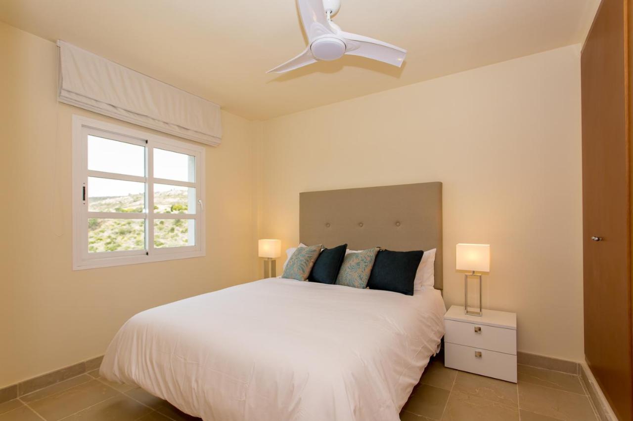 Manilva Townhouse With Spectacular Views Of Gibraltar Villa Екстериор снимка
